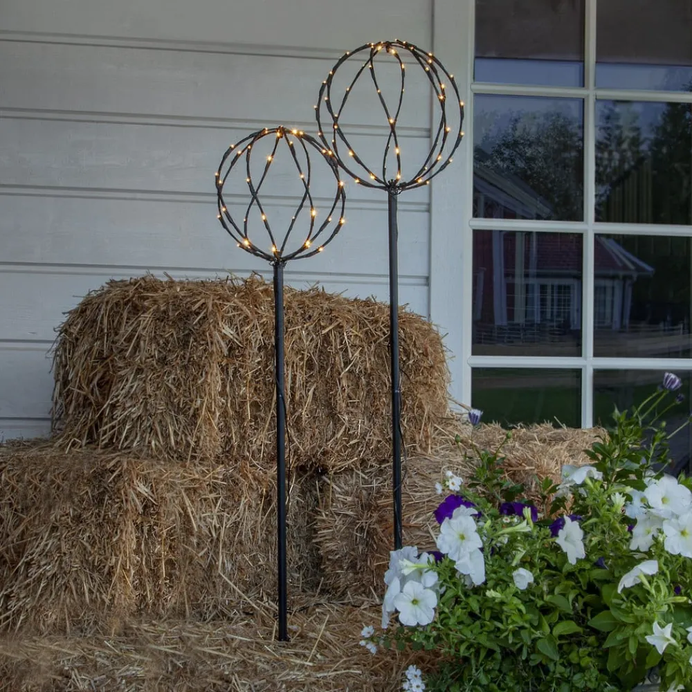 Dekorationsbelysning ^ STAR TRADING Sphere LED-lampe med jordspyd, sort, metal, sæt med 2 stk