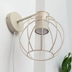HELAM Væglamper > STARLIGHT væglampe, cremehvid 1 lyskilde Ø 18 cm metalstik