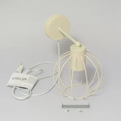 HELAM Væglamper > STARLIGHT væglampe, cremehvid 1 lyskilde Ø 18 cm metalstik