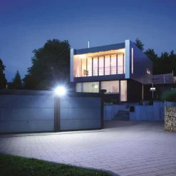 Udendørs Spot ^ STEINEL XLED Pro 240 udendørs LED-spot, sort