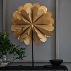 Julepynt|Julestjerner ^ Markslöjd Stående stjerne Maravilla, guld/sort Højde 68 cm