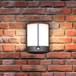 Philips Væglampe Med Sensor > Stock - LED-udendørsvæglampe med sensor