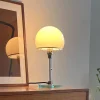 TECNOLUMEN Bordlamper > Wagenfeld WG24 bordlampe med glasfod