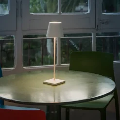 FARO BARCELONA Dekorationsbelysning|Terrassebelysning > Toc LED-bordlampe med USB-oplader, IP54, hvid