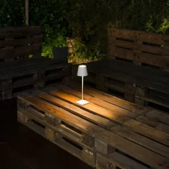 FARO BARCELONA Dekorationsbelysning|Terrassebelysning > Toc LED-bordlampe med USB-oplader, IP54, hvid