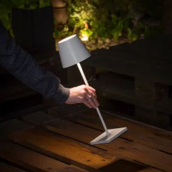FARO BARCELONA Dekorationsbelysning|Terrassebelysning > Toc LED-bordlampe med USB-oplader, IP54, hvid