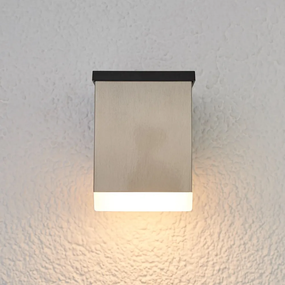 Lindby Solcellelamper > Tyson LED-væglampe solcelle, kantet satineret