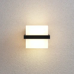 Terrassebelysning|Væglamper ^ Lindby Udendørs LED-væglampe Auron, terningformet