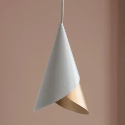 UMAGE Pendellamper > Cornet hængelampe, hvid, messing