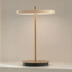 Pendellamper|Bordlamper ^ UMAGE LED-bordlampe Asteria Move perlehvid/messing 31cm