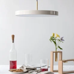 UMAGE Pendellamper|Pendellamper > LED-hængelampe Asteria Mini, perlehvid/messing, Ø 31 cm