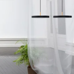 UMAGE Pendellamper > LED-hængelampe Asteria Medium antracit/messing Ø 43 cm