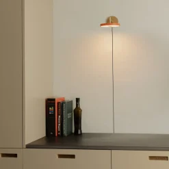 UMAGE Væglamper > LED-væglampe Asteria Short, orange, 25 cm, stik
