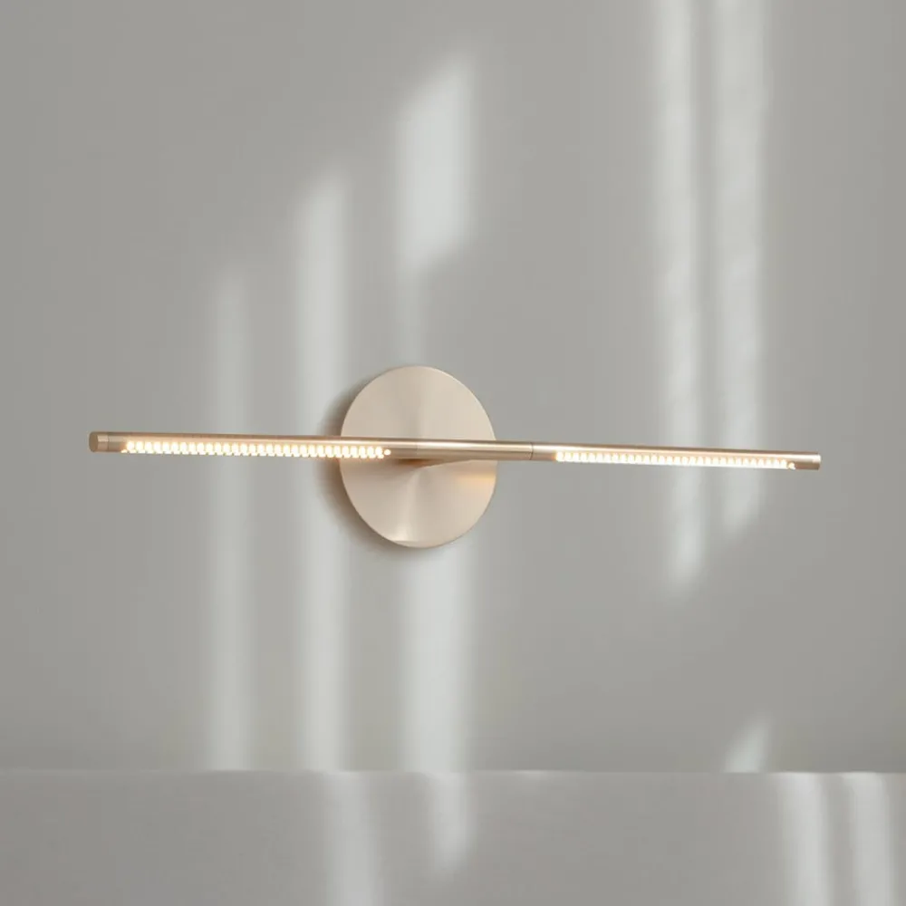 UMAGE Væglamper|Væglamper > LED-væglampe Omni, messing, længde 74 cm