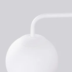 SOLLUX LIGHTING Væglamper > Væglampe Astral, hvid, udspring 22 cm, stål/glas