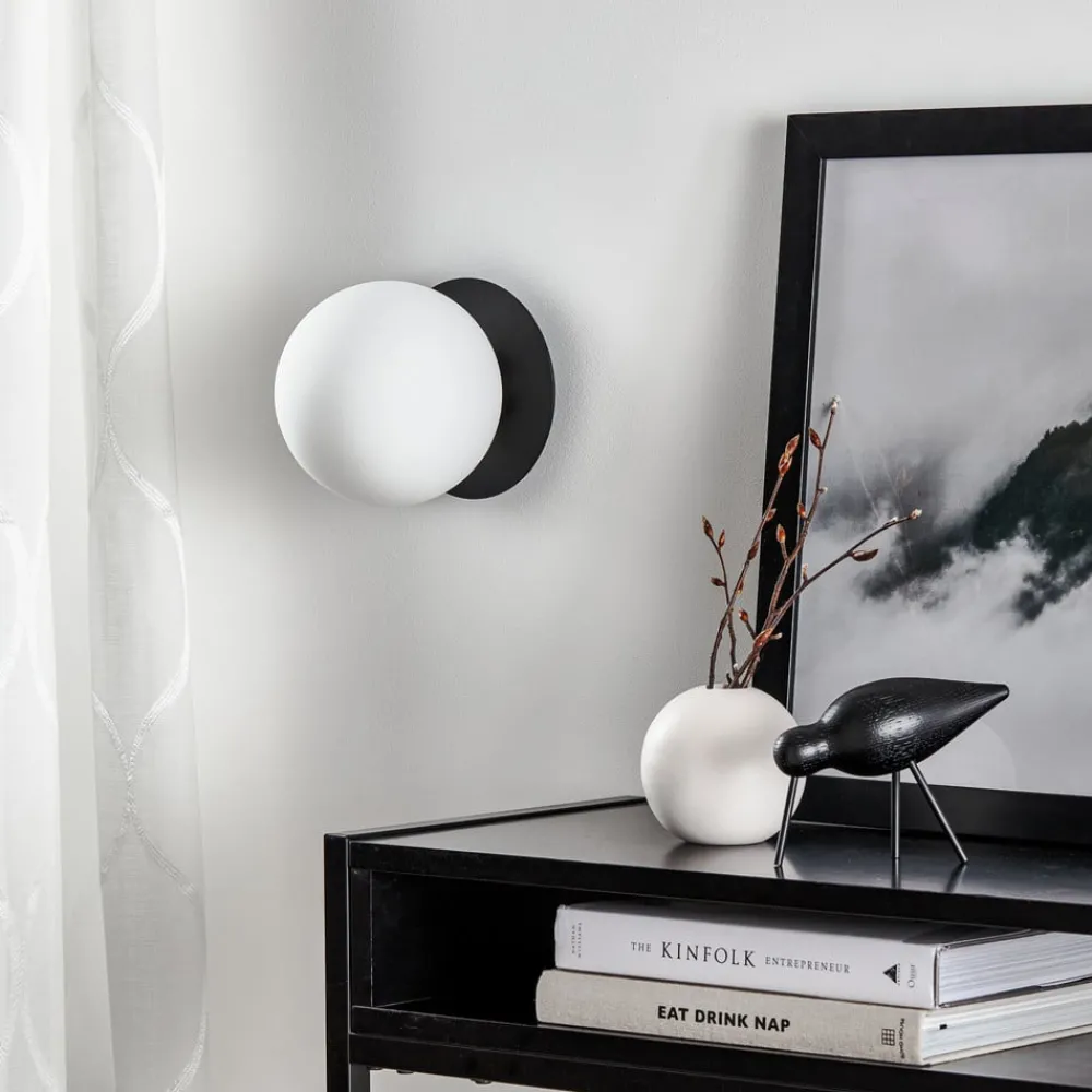 EMIBIG LIGHTING Gang|Pendellamper > Væglampe Minerva K1 med sort metalramme