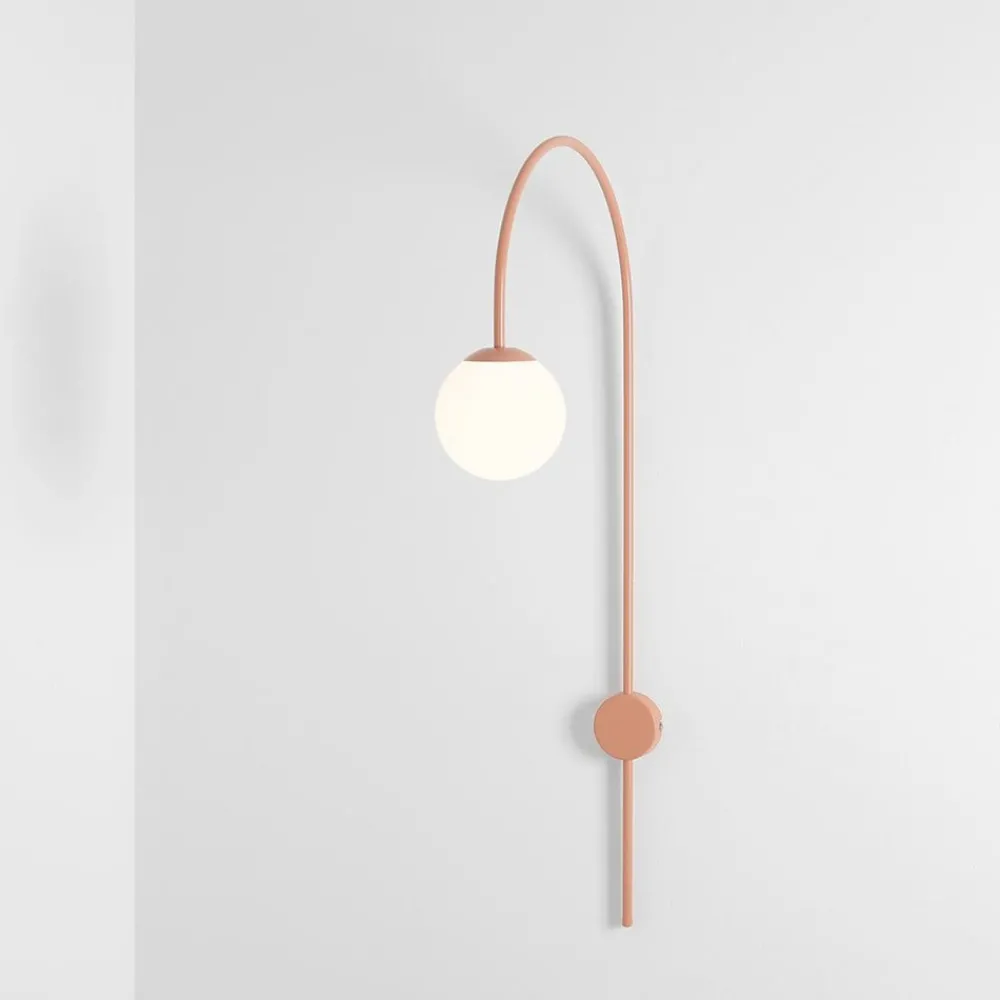 ALDEX Væglamper|Væglamper > Væglampe Una, metal, glas, koralrød