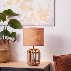 Bordlamper ^ Brilliant Woodrow bordlampe af bambus med stofskærm