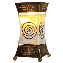 Woru Bordlamper > Xenia bordlampe med spiralmotiv