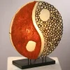 Woru Bordlamper > Ying Yang bordlampe på træfod 33 cm